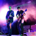Michael-Jones-et-son-guitariste